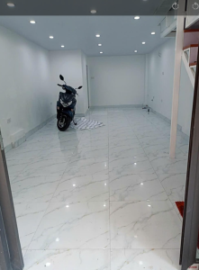 Hơn 1 tỷ có ngay nhà đẹp khu Tân Mai 30m x 2 tầng, vừa ở, vừa kinh doanh, vỉa hè phân lô, ô tô thông.